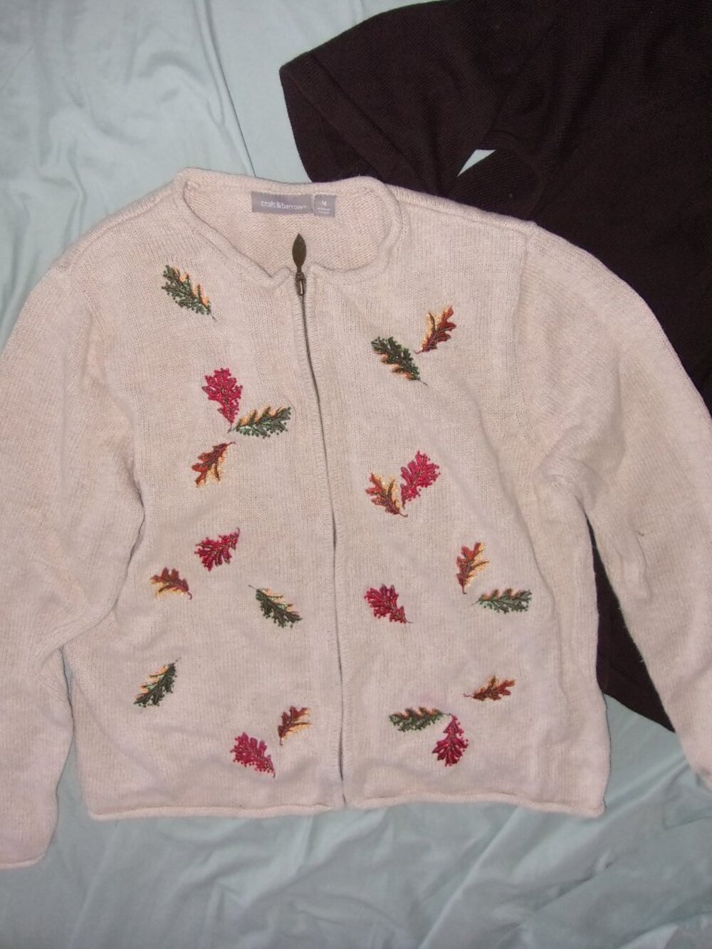 size medium womens knit leaf leaves sweater coat tan zipper up